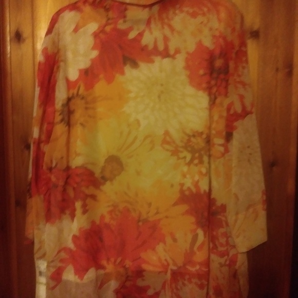 Alfred Dunner Woman Orange Floral 2-N-1 Blouse - Picture 2 of 8